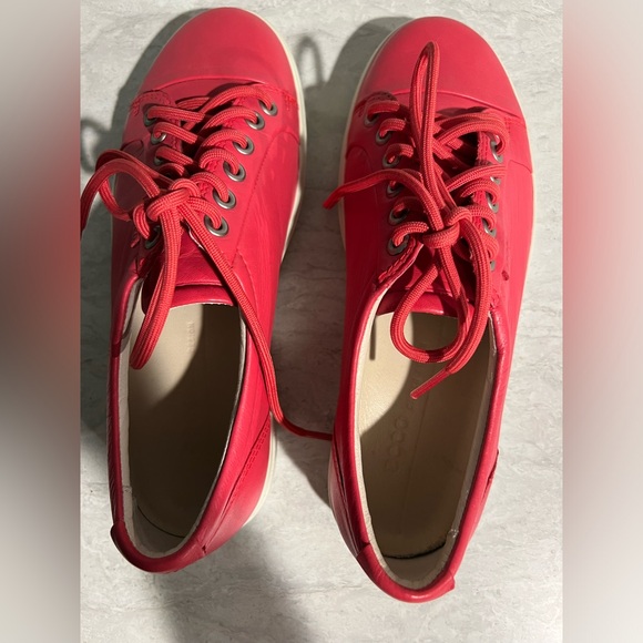 Ecco walking shoes size 6, EUC - Picture 8 of 9